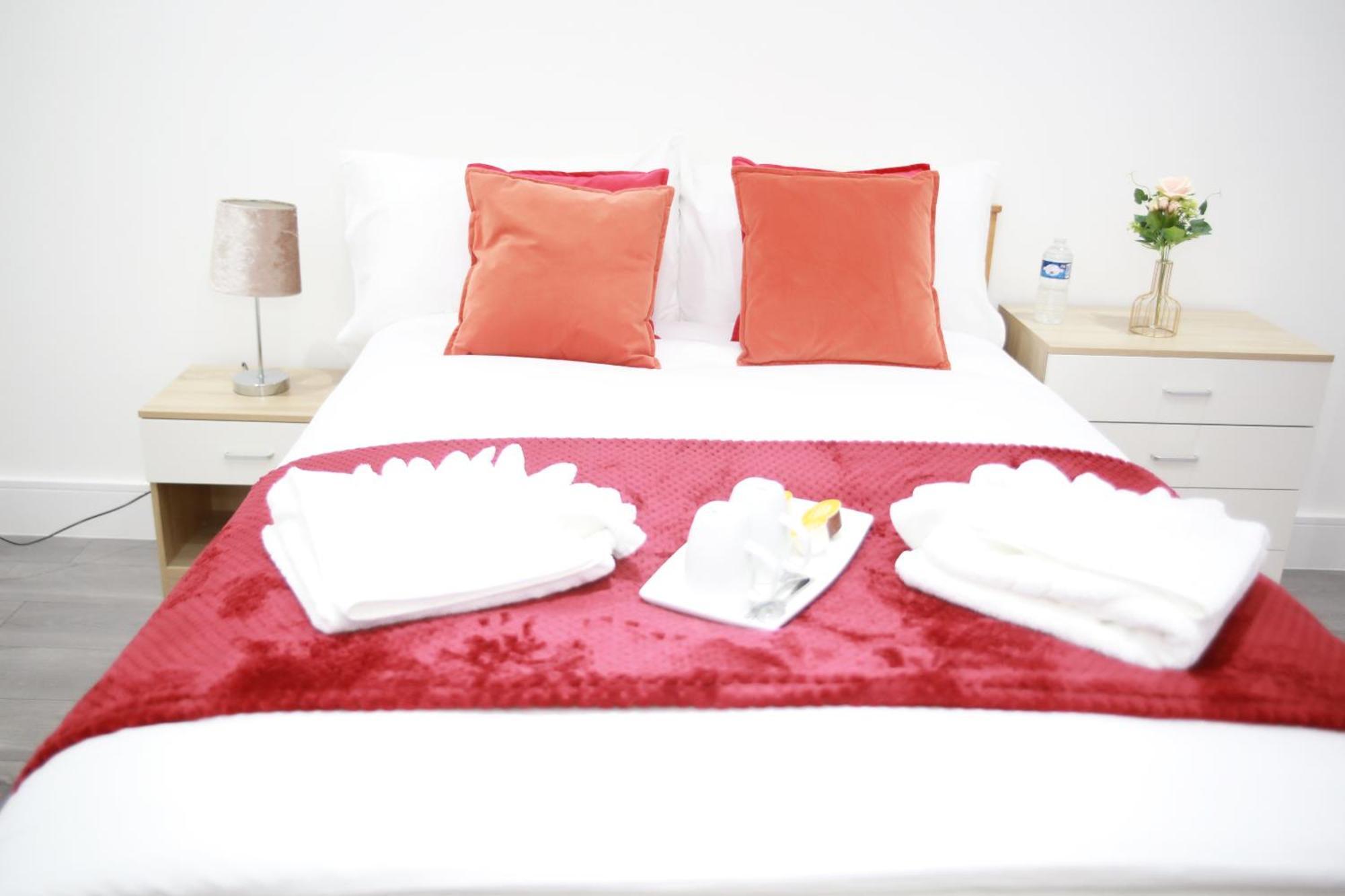 Deluxe 4 Bedroom House The Hyde Bagian luar foto