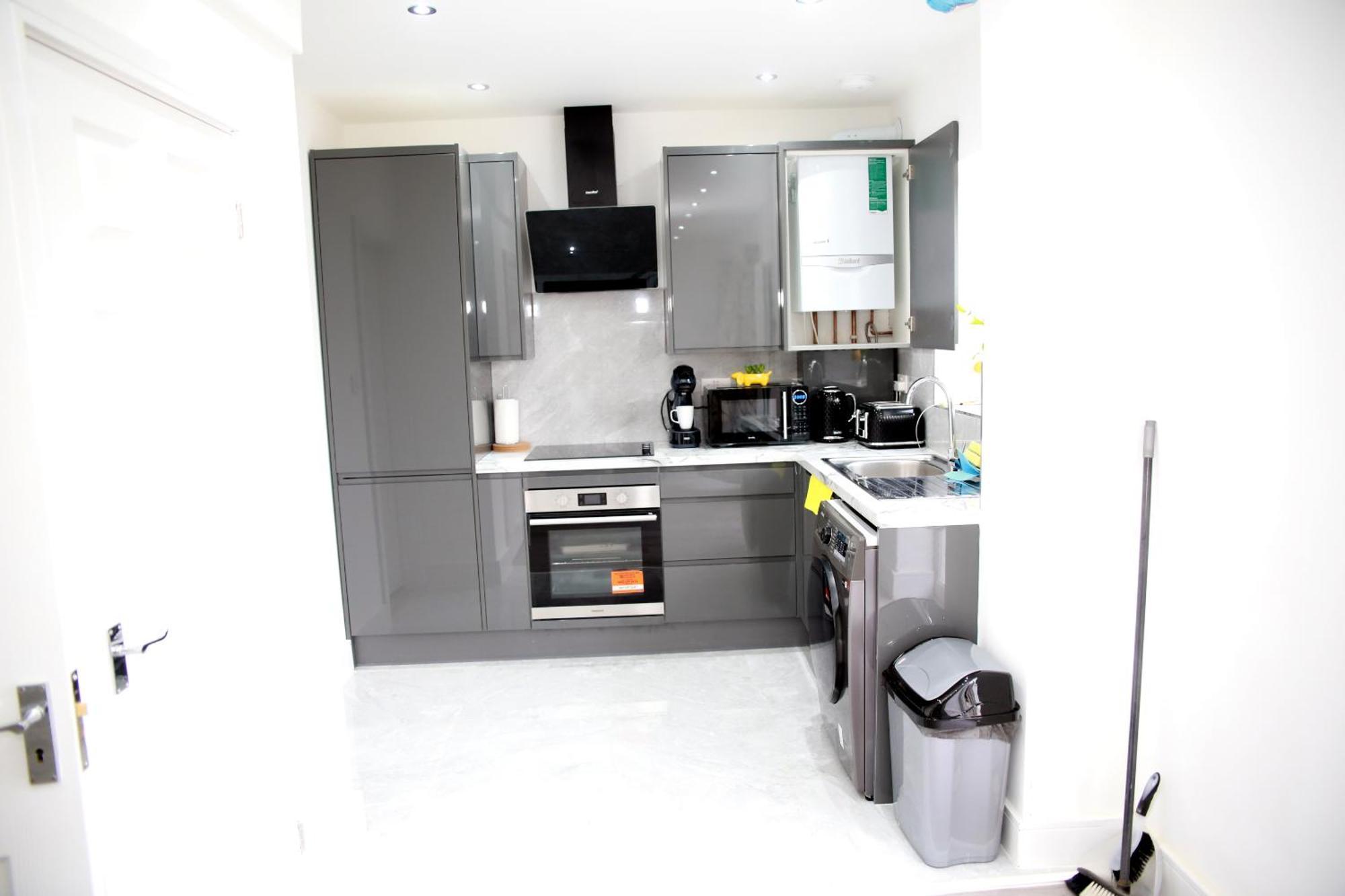 Deluxe 4 Bedroom House The Hyde Bagian luar foto